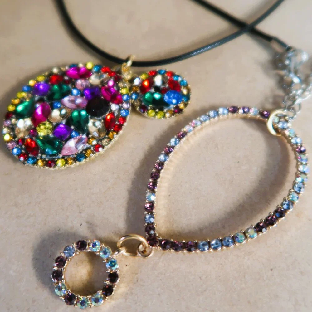 Vintage Rhinestone Pendant Lot 2 Pc Multicolor Crystal Cluster Statement Wear - Picture 14 of 15